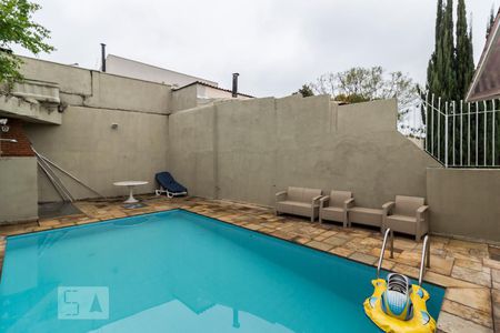 Casa à venda com 375m², 4 quartos e 2 vagasPiscina