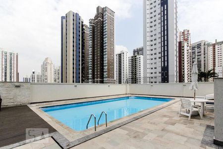 Apartamento à venda com 210m², 3 quartos e 3 vagas Apartamento à venda com 210m², 3 quartos e 3 vagaspiscina