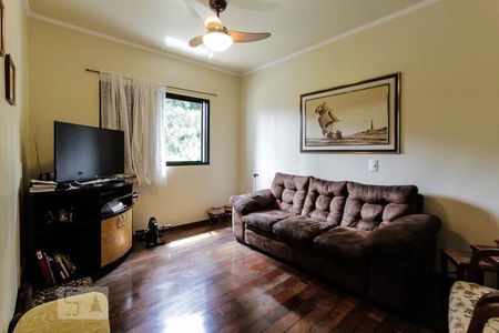 Apartamento à venda com 210m², 3 quartos e 3 vagas Apartamento à venda com 210m², 3 quartos e 3 vagassala de tv