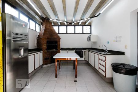 Apartamento à venda com 210m², 3 quartos e 3 vagas Apartamento à venda com 210m², 3 quartos e 3 vagaschurrasqueira