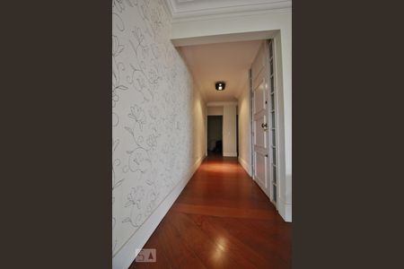 Apartamento à venda com 292m², 4 quartos e 3 vagasCorredor