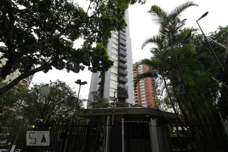 Apartamento à venda com 292m², 4 quartos e 3 vagasFachada