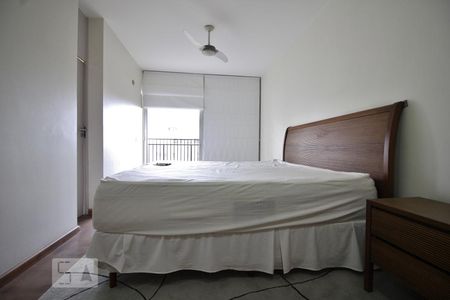 Apartamento à venda com 292m², 4 quartos e 3 vagasSuíte 2