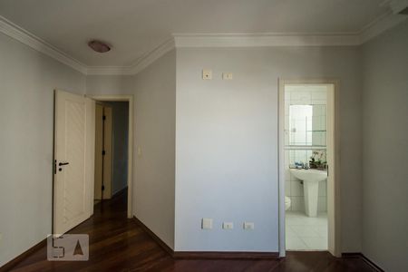 Apartamento à venda com 208m², 4 quartos e 4 vagas Apartamento à venda com 208m², 4 quartos e 4 vagasSuíte 4