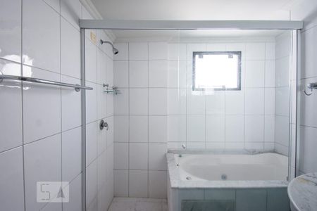 Apartamento à venda com 208m², 4 quartos e 4 vagas Apartamento à venda com 208m², 4 quartos e 4 vagasBanheiro - Suíte 3
