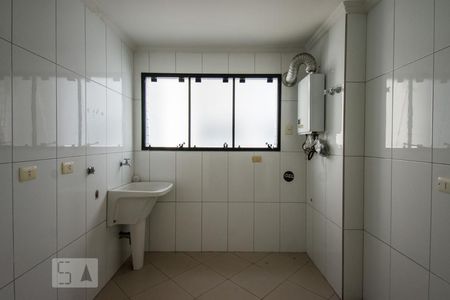 Apartamento à venda com 208m², 4 quartos e 4 vagas Apartamento à venda com 208m², 4 quartos e 4 vagasÁrea de serviço