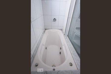 Apartamento à venda com 208m², 4 quartos e 4 vagas Apartamento à venda com 208m², 4 quartos e 4 vagasBanheiro - Suíte 3