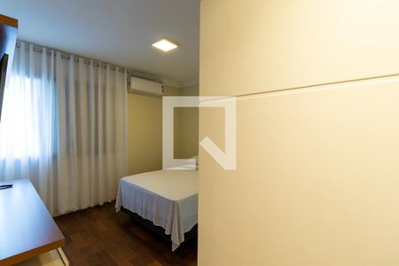 Apartamento à venda com 160m², 2 quartos e 2 vagasSuíte