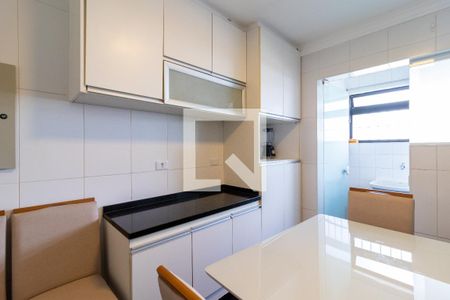 Apartamento à venda com 160m², 2 quartos e 2 vagasCozinha