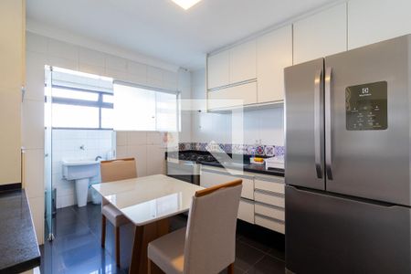 Apartamento à venda com 160m², 2 quartos e 2 vagasCozinha