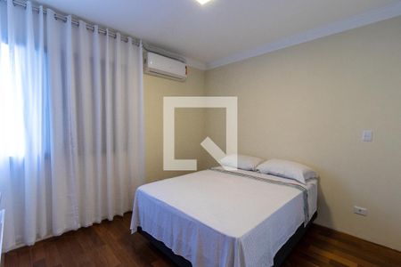 Apartamento à venda com 160m², 2 quartos e 2 vagasSuíte