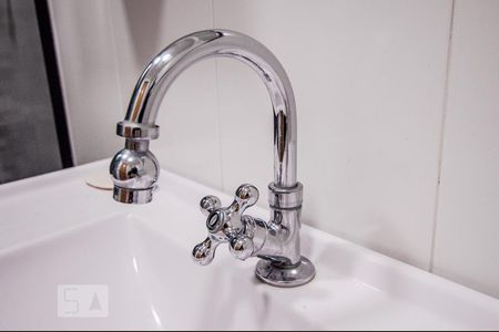 Banheiro de casa para alugar com 3 quartos, 200m² em Bom Retiro, São Paulo