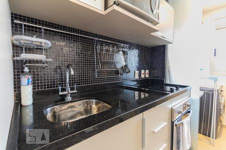 Apartamento à venda com 46m², 1 quarto e 1 vaga Apartamento à venda com 46m², 1 quarto e 1 vagaCozinha