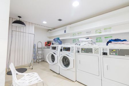 Apartamento à venda com 46m², 1 quarto e 1 vaga Apartamento à venda com 46m², 1 quarto e 1 vagaLavanderia - Condomínio