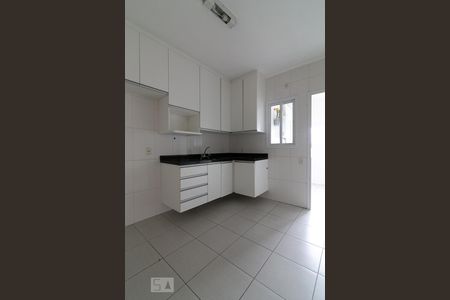 Apartamento para alugar com 90m², 3 quartos e 3 vagasCozinha