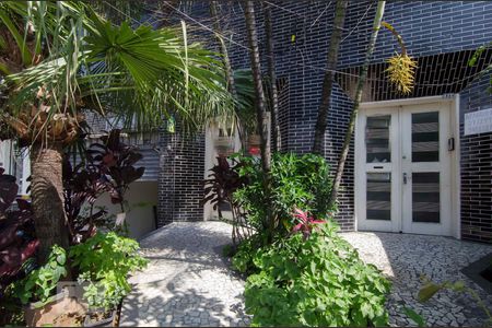Fachada de apartamento para alugar com 1 quarto, 50m² em Vila Paulicéia, São Paulo