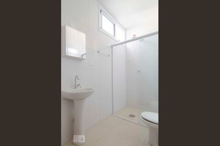 Banheiro de apartamento para alugar com 1 quarto, 50m² em Vila Paulicéia, São Paulo