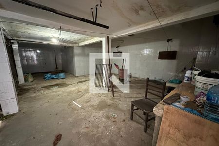 Casa à venda com 450m², 5 quartos e 3 vagas Casa à venda com 450m², 5 quartos e 3 vagasGaragem