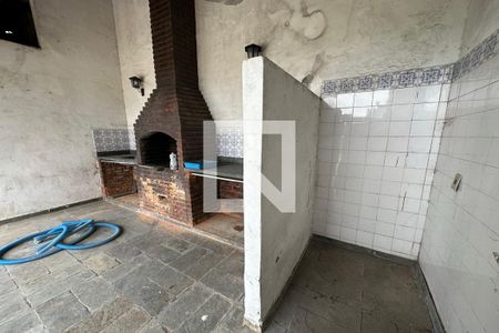 Casa à venda com 450m², 5 quartos e 3 vagas Casa à venda com 450m², 5 quartos e 3 vagasCobertura- Churrasqueira