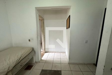 Casa à venda com 450m², 5 quartos e 3 vagas Casa à venda com 450m², 5 quartos e 3 vagasSuíte 2 - Área externa