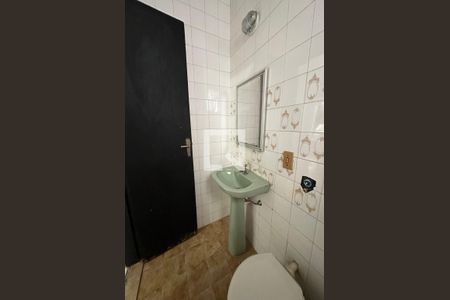 Casa à venda com 450m², 5 quartos e 3 vagas Casa à venda com 450m², 5 quartos e 3 vagasBanheiro da Suíte 2