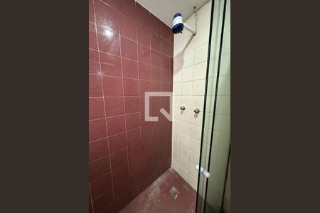 Casa à venda com 450m², 5 quartos e 3 vagas Casa à venda com 450m², 5 quartos e 3 vagasBanheiro da Suíte 1