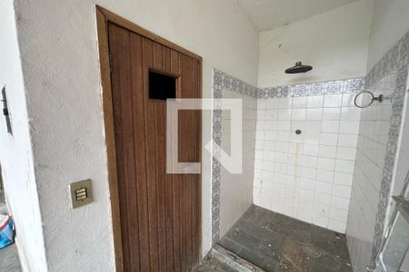 Casa à venda com 450m², 5 quartos e 3 vagas Casa à venda com 450m², 5 quartos e 3 vagasCobertura