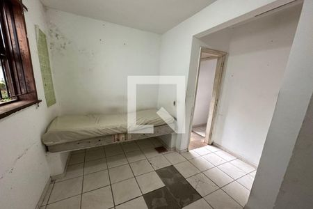 Casa à venda com 450m², 5 quartos e 3 vagas Casa à venda com 450m², 5 quartos e 3 vagasSuíte 2 - Área externa