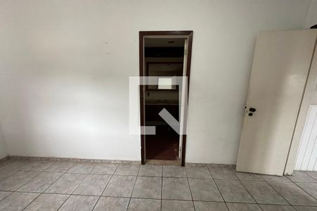 Casa à venda com 450m², 5 quartos e 3 vagas Casa à venda com 450m², 5 quartos e 3 vagasCloset da suíte 1