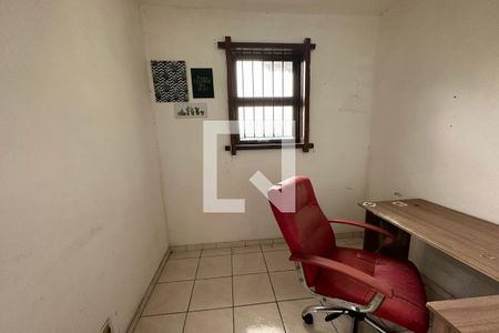 Casa à venda com 450m², 5 quartos e 3 vagas Casa à venda com 450m², 5 quartos e 3 vagasEscritório área externa