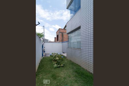 Apartamento à venda com 95m², 2 quartos e 2 vagasFachada