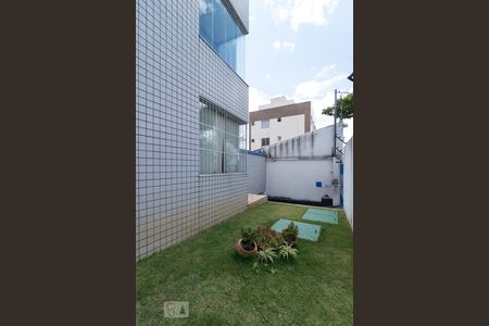 Apartamento à venda com 95m², 2 quartos e 2 vagasFachada