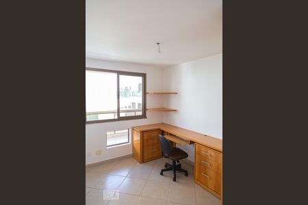 Quarto de apartamento para alugar com 2 quartos, 80m² em Recreio dos Bandeirantes, Rio de Janeiro