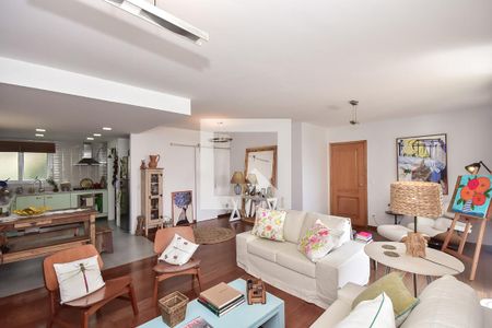 Sala de apartamento à venda com 2 quartos, 112m² em Vila Suzana, São Paulo