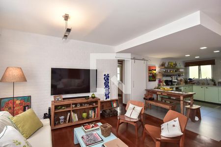 Sala de apartamento à venda com 2 quartos, 112m² em Vila Suzana, São Paulo