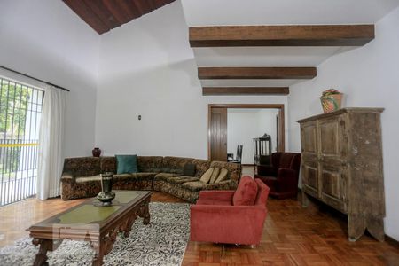 Casa à venda com 350m², 5 quartos e 4 vagasSala