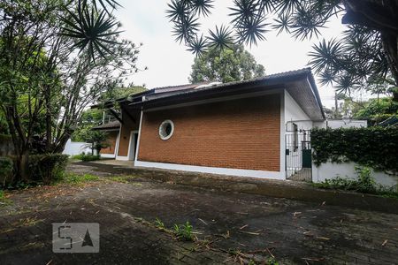Casa à venda com 350m², 5 quartos e 4 vagasÁrea Externa 