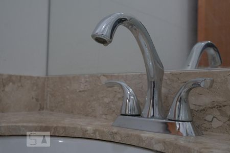 Casa à venda com 125m², 3 quartos e 2 vagas Casa à venda com 125m², 3 quartos e 2 vagasBanheiro Suite 2