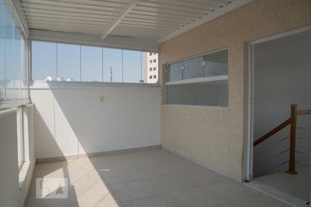 Casa à venda com 125m², 3 quartos e 2 vagas Casa à venda com 125m², 3 quartos e 2 vagasCobertura