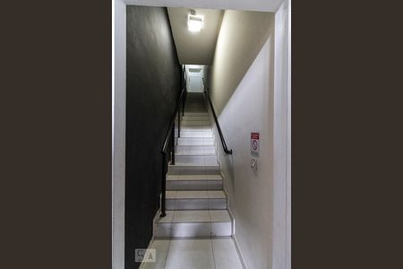 Apartamento à venda com 110m², 3 quartos e 1 vagaEscada de Acesso ao Imóvel