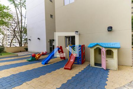 Apartamento para alugar com 68m², 2 quartos e 1 vaga Apartamento para alugar com 68m², 2 quartos e 1 vagaÁrea comum - Playground