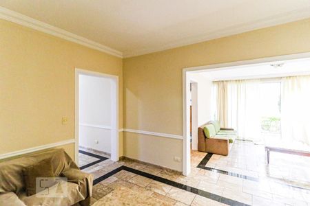 Sala de estar de casa para alugar com 4 quartos, 216m² em Jardim Petrópolis, São Paulo