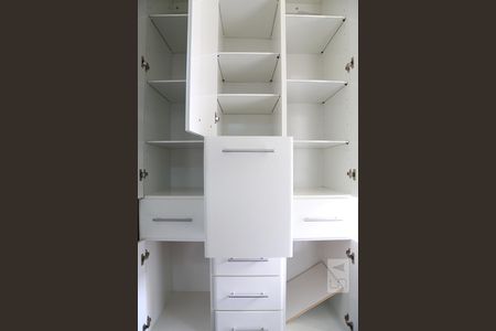 Apartamento à venda com 90m², 3 quartos e 2 vagasArmário da área de serviço