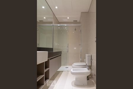 Apartamento para alugar com 61m², 1 quarto e 2 vagas Apartamento para alugar com 61m², 1 quarto e 2 vagasBanheiro