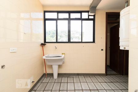 Apartamento à venda com 280m², 3 quartos e 2 vagas Apartamento à venda com 280m², 3 quartos e 2 vagasÁrea de Serviço