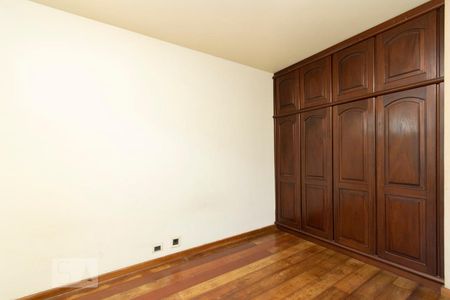 Apartamento à venda com 280m², 3 quartos e 2 vagas Apartamento à venda com 280m², 3 quartos e 2 vagasQuarto 2