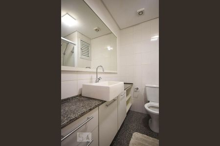 Banheiro suíte  de apartamento para alugar com 2 quartos, 106m² em Vila Andrade, São Paulo