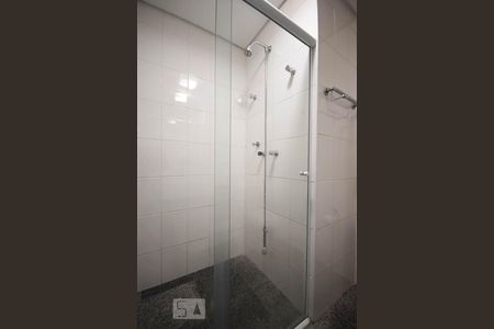 Detalhe do banheiro de apartamento para alugar com 2 quartos, 106m² em Vila Andrade, São Paulo