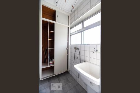 Apartamento à venda com 70m², 3 quartos e 1 vagaÁrea de serviço