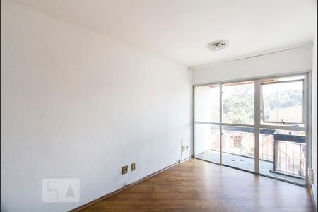 Sala de apartamento para alugar com 3 quartos, 70m² em Vila Parque Jabaquara, São Paulo